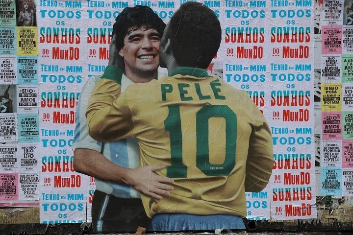 A obra de arte de afeto entre Maradona e Pelé