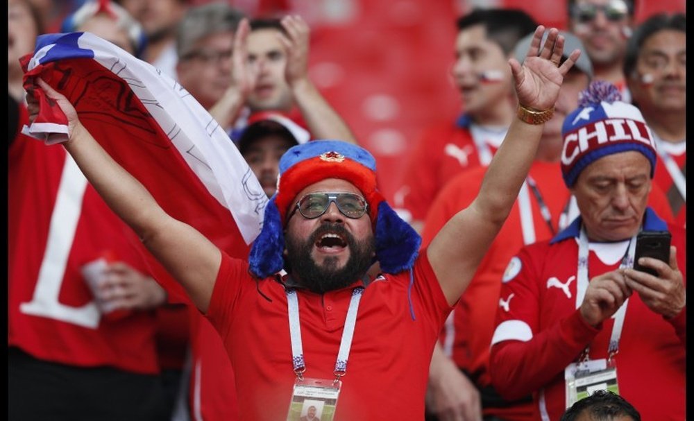 Chile se quedó sin Mundial, pero eso no inhabilita a los chilenos para tener favoritos. EFE/Archivo