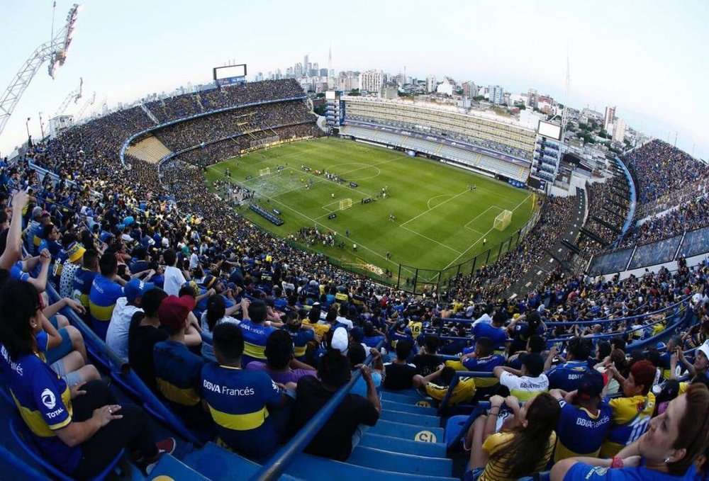 Breve pero intensos minutos de desorden en los accesos de La Bombonera. BocaJuniors