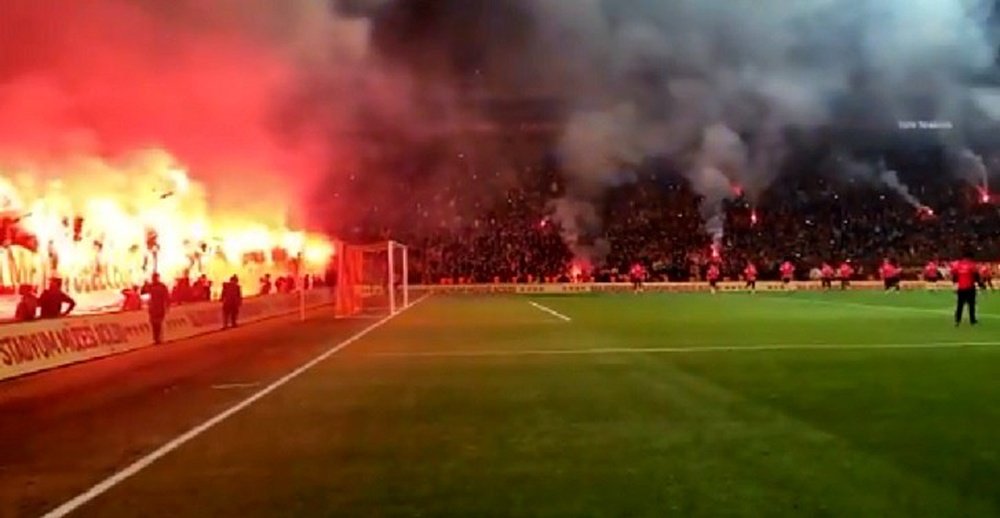 The open-training session resembled an inferno scene. Twitter
