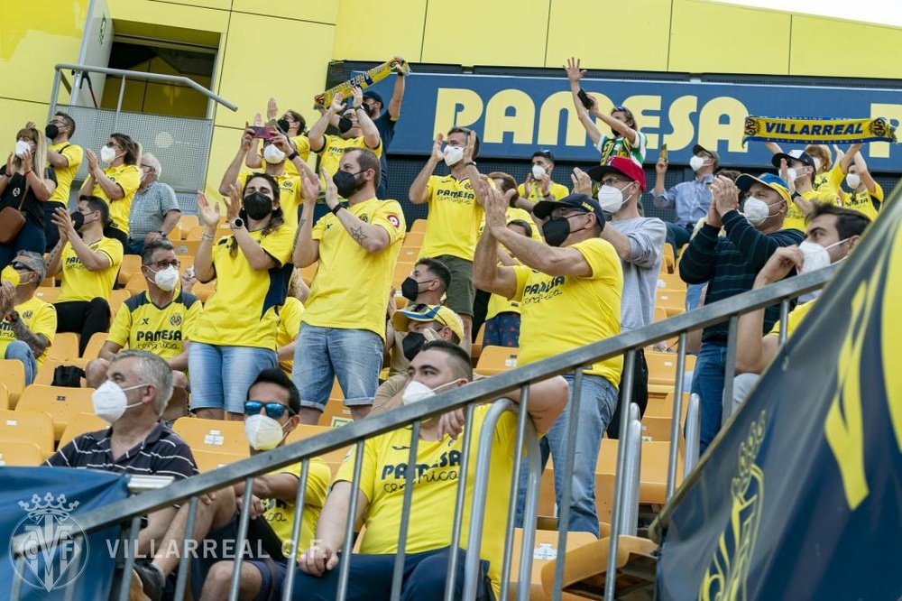 5.000 aficionados del Villarreal regresaron a La Cerámica. Twitter/VillarrealCF