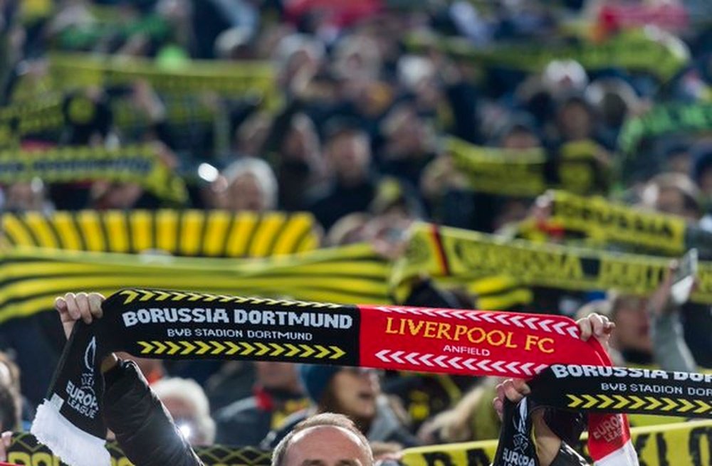 Dortmund And Liverpool Fans Sing You Ll Never Walk Alone Dortmund And Liverpool Fans Sing You Ll Never Walk Alone