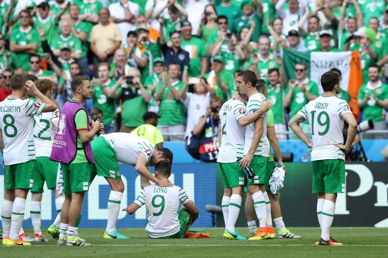 Irelands players react after the Euro 2016 round of 16 loss to France. BeSoccer