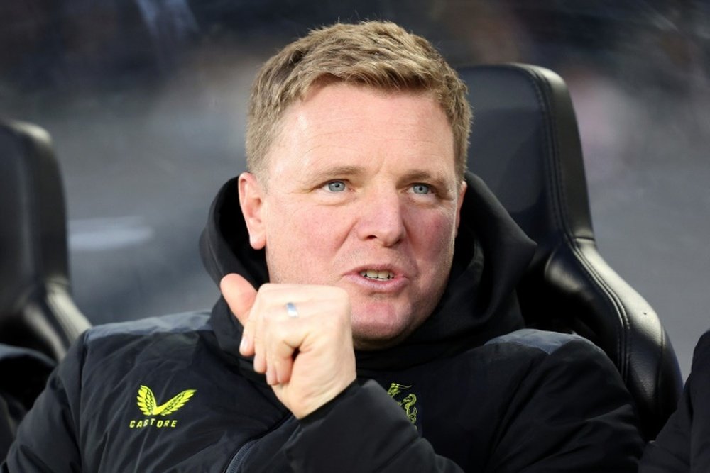 Eddie Howe, hospitalizado debiado a una enfermedad. AFP