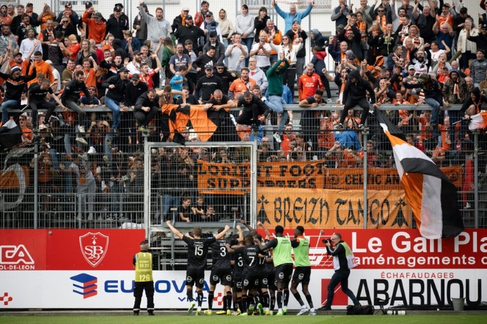 El Lorient agobia al PSG, el Niza reacciona y el Estrasburgo gana al fin. AFP