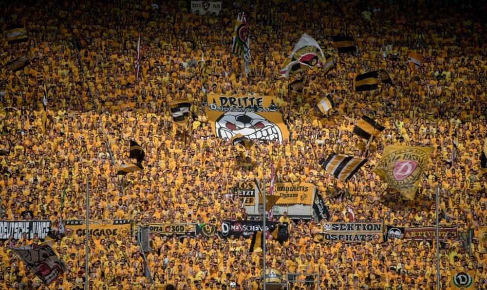 El Hannover 96-Dynamo Dresden, aplazado. AFP