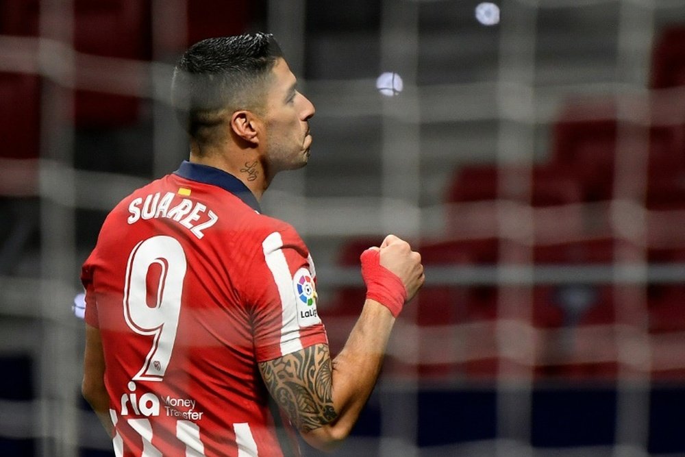 Luis Suárez tem a opção de trocar de clube após a temporada 2020-21. AFP