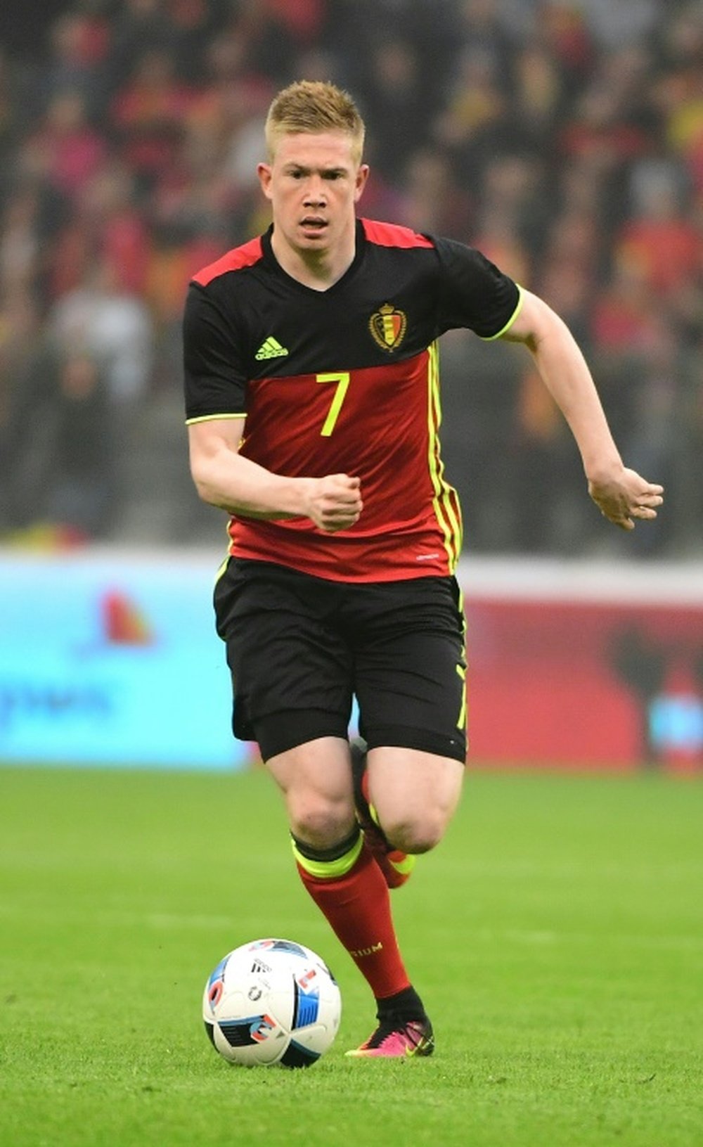 Belgium's midfielder Kevin De Bruyne has set his sights on the Euro 2016 final. BeSoccer
