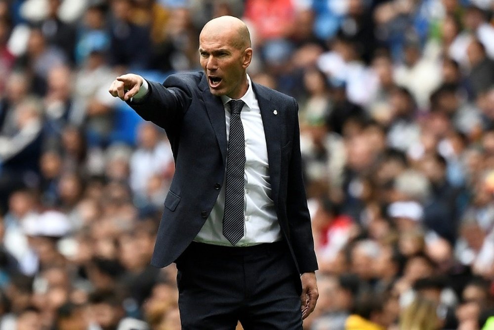 A árdua tarefa de Zinedine Zidane. AFP
