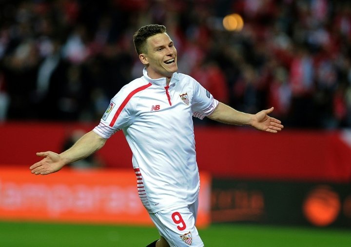 Gameiro double puts Sevilla on verge of Cup final