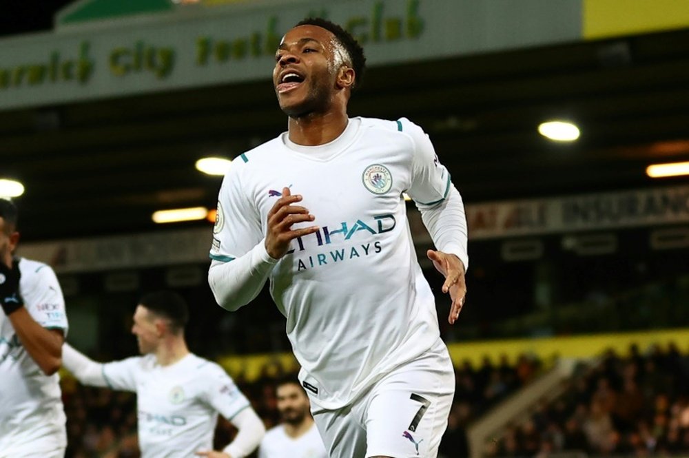 El Manchester City goleó al Norwich con un Sterling estelar. AFP