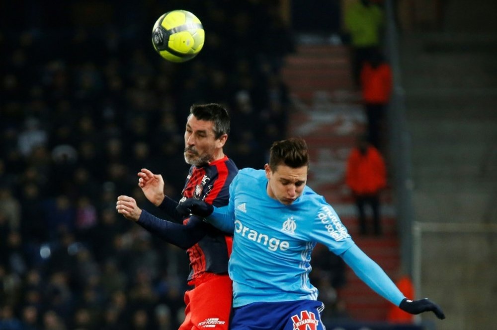 Payet, Thauvin send Marseille up to second
