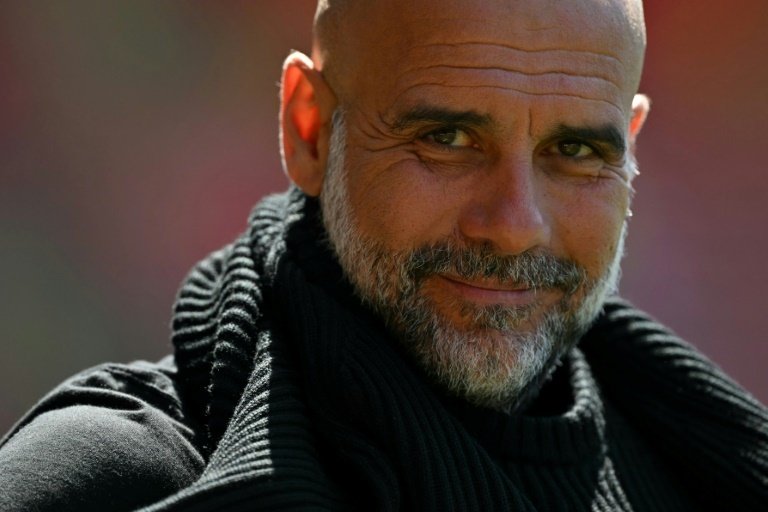 Guardiola también elogió a Joan García. AFP