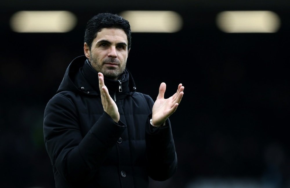 Mikel Arteta coloca a siete 'gunners' en la rampa de salida. AFP