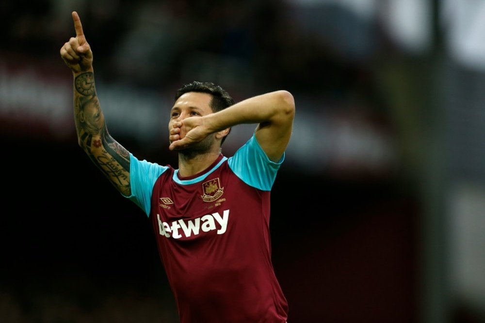 West Ham Uniteds striker Mauro Zarate, pictured on November 29, 2015, has joined Serie A club Fiorentina from West Ham, the Premier League side announced