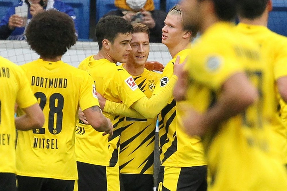 Reus y Haaland se intercambian los roles para seguir la estela del RB Leipzig. AFP