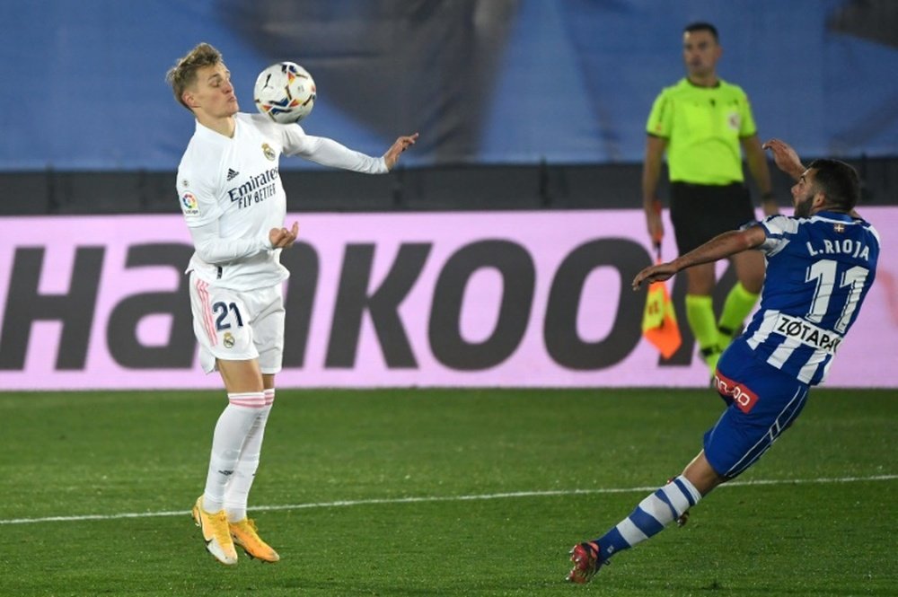 Martin Ødegaard esquive les questions sur le Real Madrid. AFP