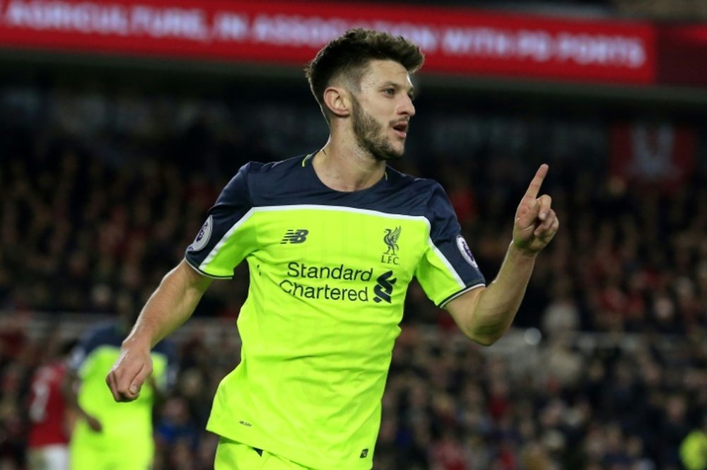 El Liverpool quiere renovar cuanto antes a Lallana. AFP