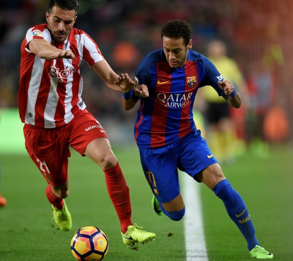 Já revelado o onze do 'Barça' para o derby da Catalunha. AFP