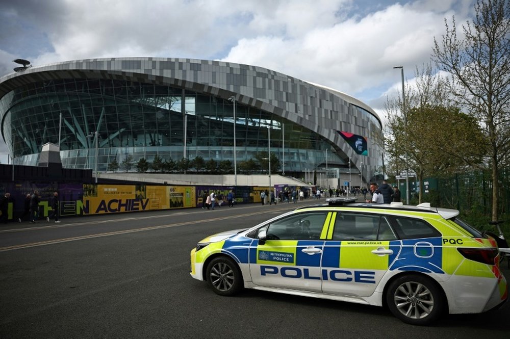 Um indivíduo é assassinado perto do estádio do Tottenham. AFP