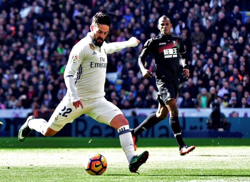 Isco viewing the ball. AFP