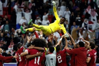 Catar se clasificó par las semifinales de la Copa Asia después de eliminar a Uzbekistán en la tanda de penaltis. Le espera Irán por un puesto para la gran final.