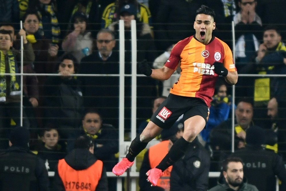 Falcao marcó ante el Fenerbahçe. AFP