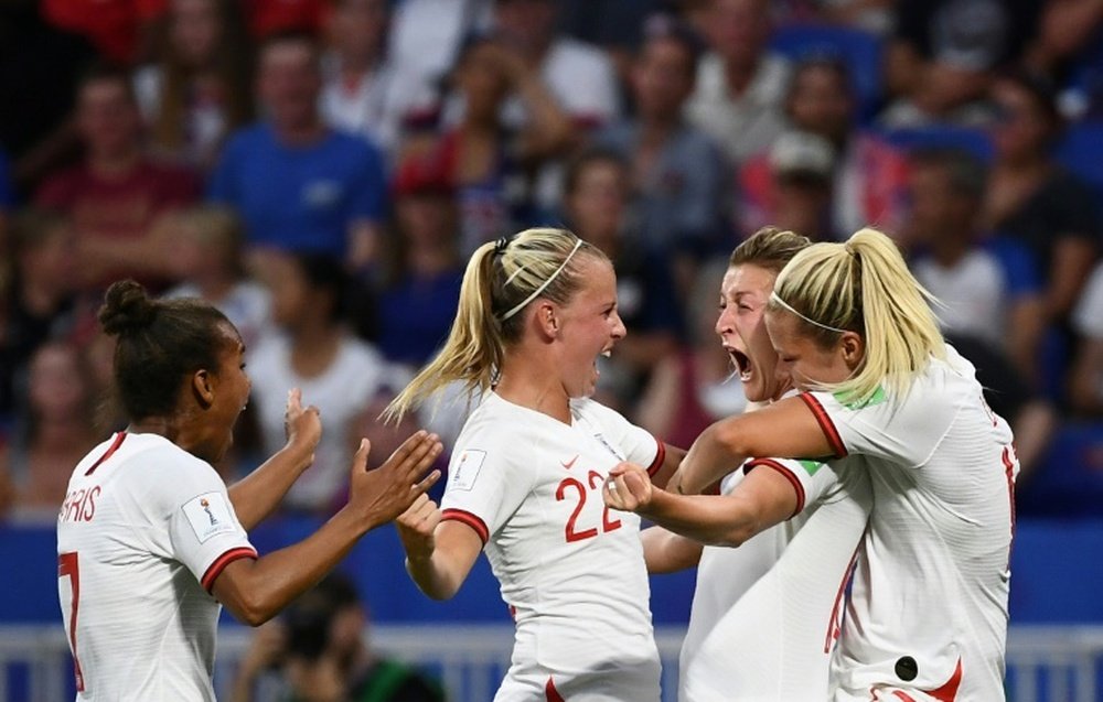 El Inglaterra-Alemania femenino congregó en Wembley... ¡a 77.768 espectadores! AFP