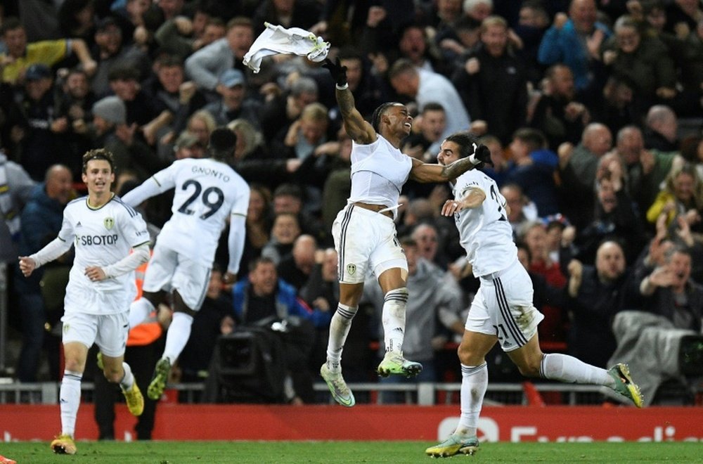 Segundo gol do Leeds United contra o Liverpool.AFP