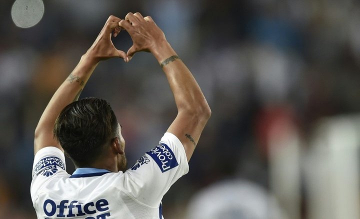 Pachuca lifts CONCACAF Champions League trophy