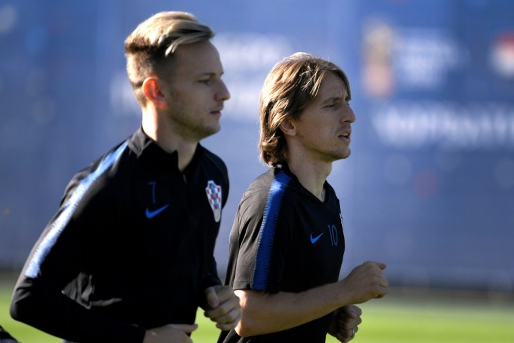Modric y Rakitic son los dos mejores jugadores de Croacia. AFP
