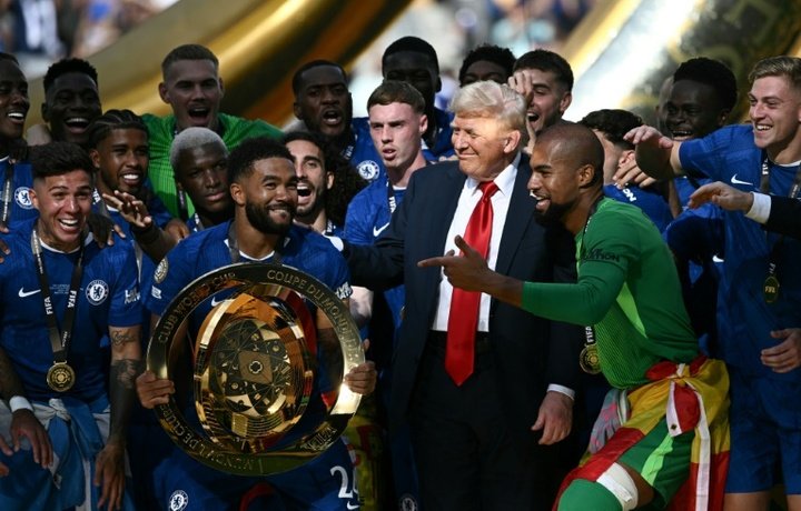 Palmer a expliqué sa confusion face à la présence de Donald Trump sur scène. EFE