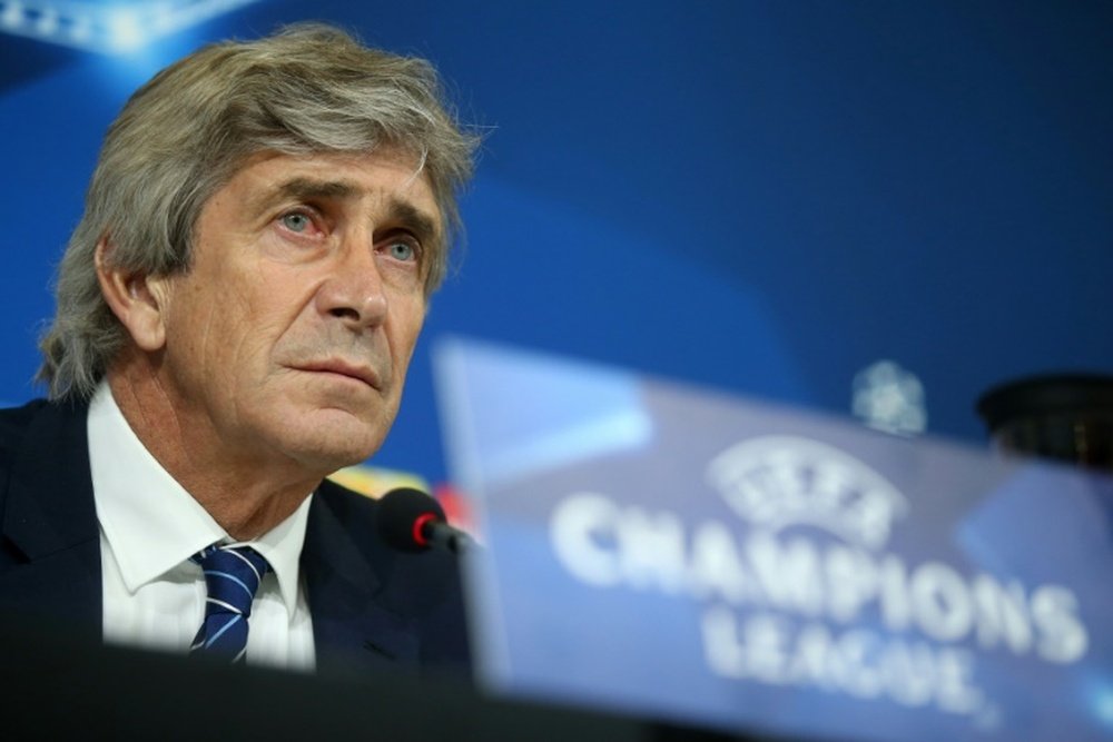 Manchester Citys coach Manuel Pellegrini said on November 24, 2015, the prospect of finishing top of Group D and avoiding a potentially difficult draw in the knockout phase is key to their hopes of going further in the Champions League