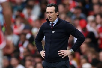 Aston Villa manager Unai Emery is set to renew his contract with the Villains until 2027, according to 'The Athletic'. Moreover, the owners of the club and the Spaniard will sit down to talk in the summer to extend his contract even further. The idea of the English club is that the Basque coach will mark an era in Birmingham as Sir Alex Ferguson did in Manchester.