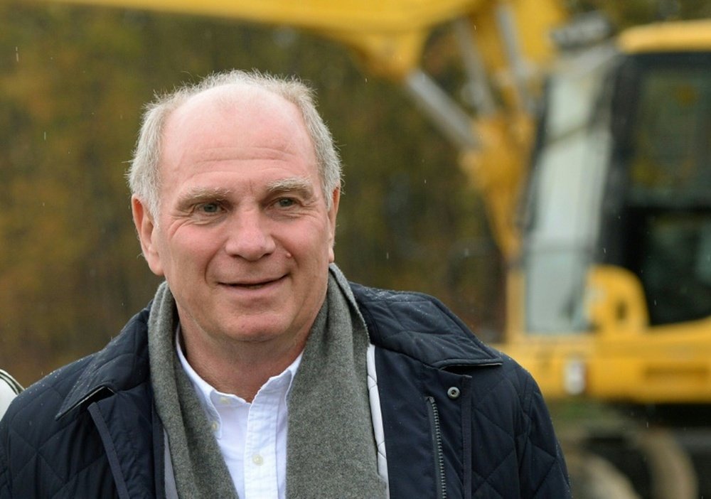 German Bundesliga football club Bayern Munichs former president Uli Hoeness will be leaving prison early