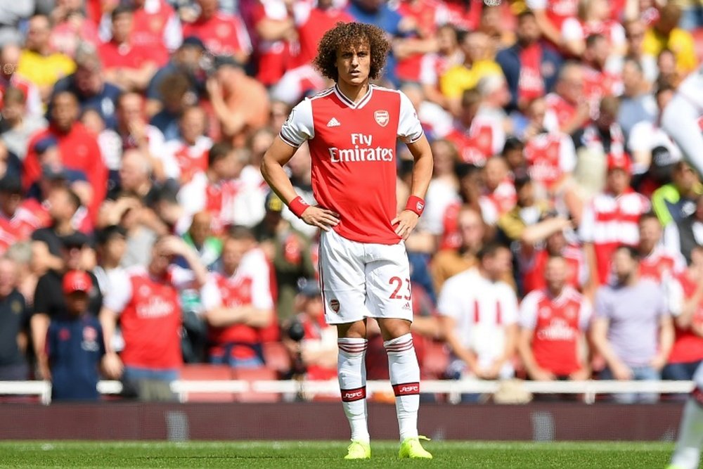 David Luiz voltou a receber chuva de críticas após falhas na volta da Premier League. AFP