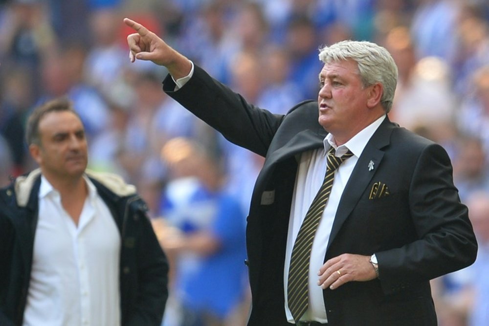 Steve Bruce ha sido confirmado como técnico del Newcastle. AFP