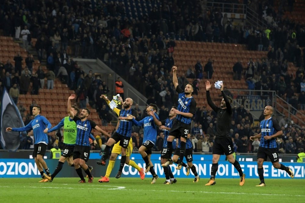 Original: Inter Milan players celebrate after winning against Sampdoria. AFP