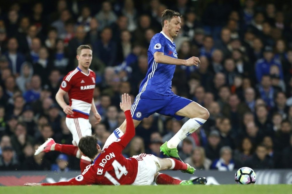 Chelsea fez Middlesbrough 'descer' e fica a um triunfo do título. AFP