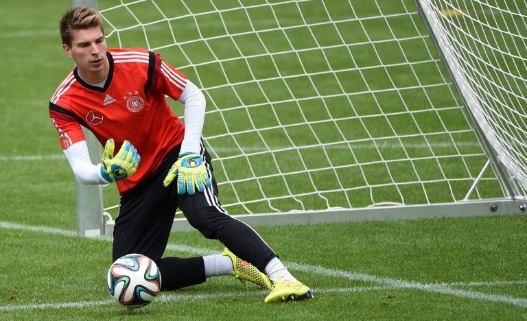 Leicester sign Germany keeper Zieler