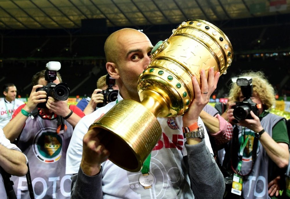 Guardiola, un enamorado de Claudio Pizarro. AFP