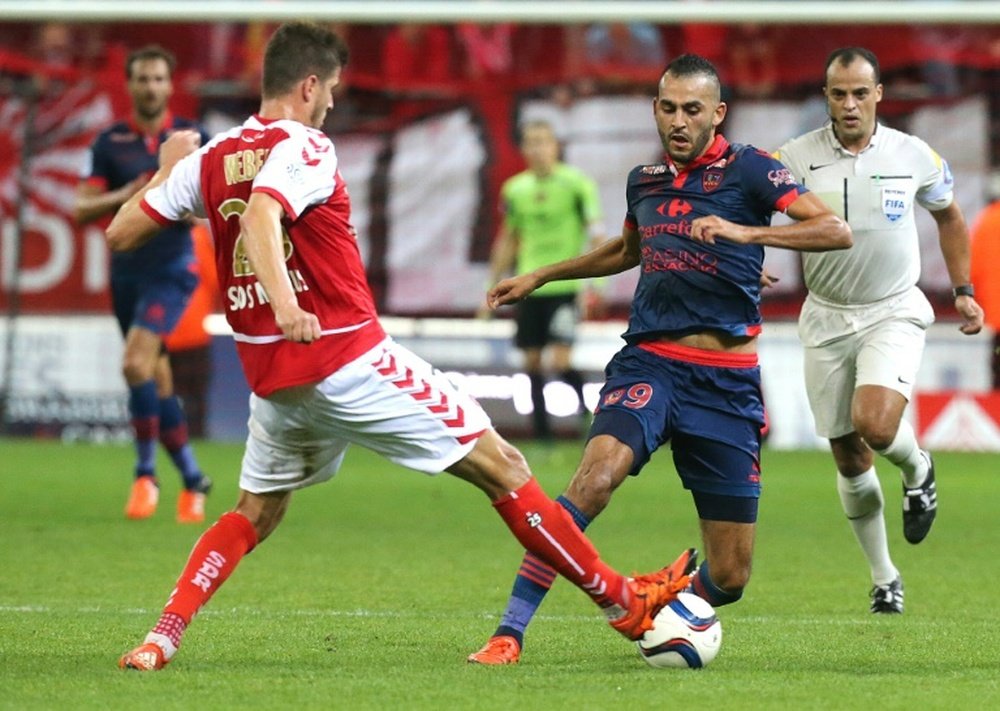 El defensa del Reims Weber, en un partido de Ligue 1. AFP