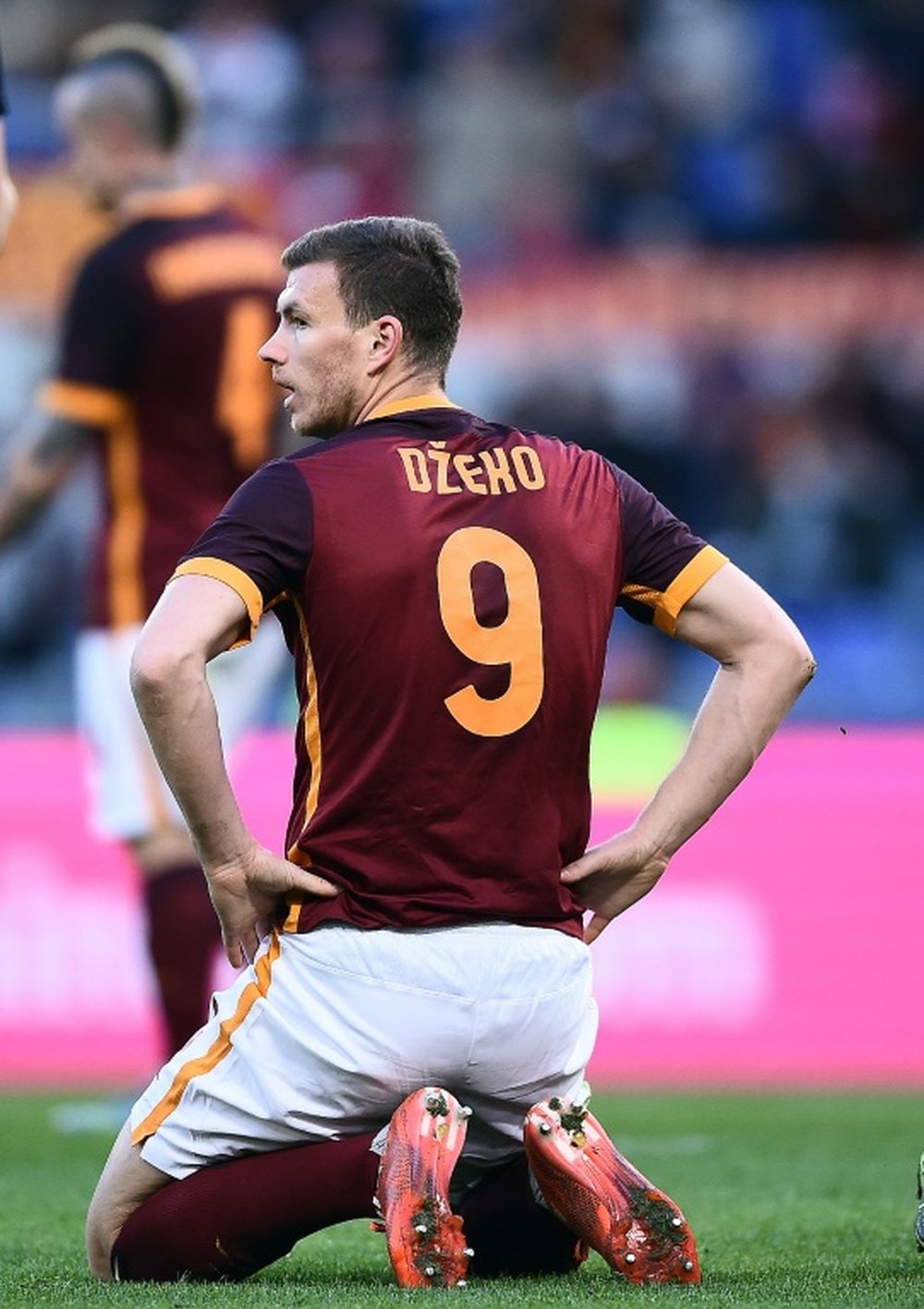 Roma striker Edin Dzeko will stay put at the club, according to his agent. BeSoccer