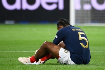 Koundé se siente cómodo jugando con Dembélé. AFP