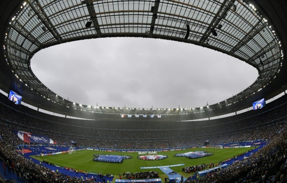 Football coaches have been critical of pitch conditions at the Stade de France. BeSoccer