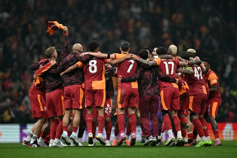 Liverpool sofre derrota na Liga dos Campeões contra o Galatasaray SK