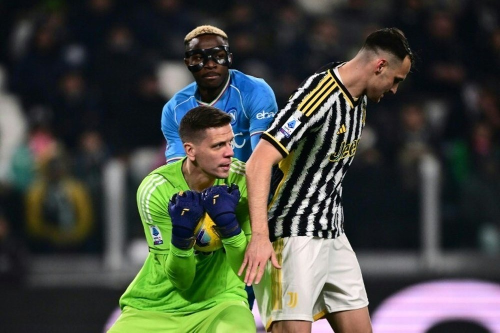 Szczesny signs a one year contract with Barca to come out of retirement. AFP