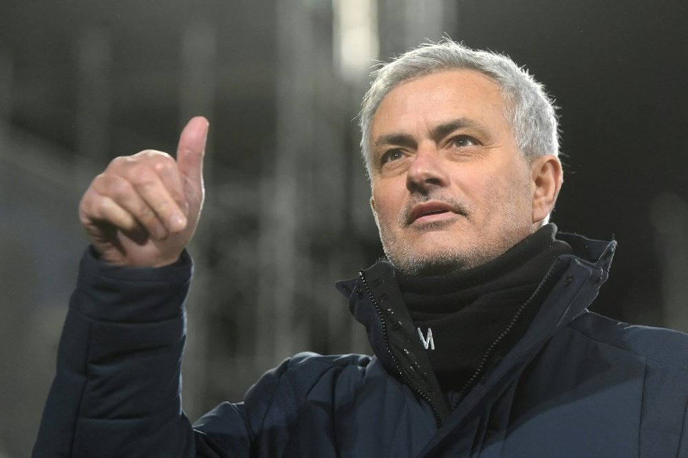Mourinho agitó el equipo tras el bochorno europeo. AFP