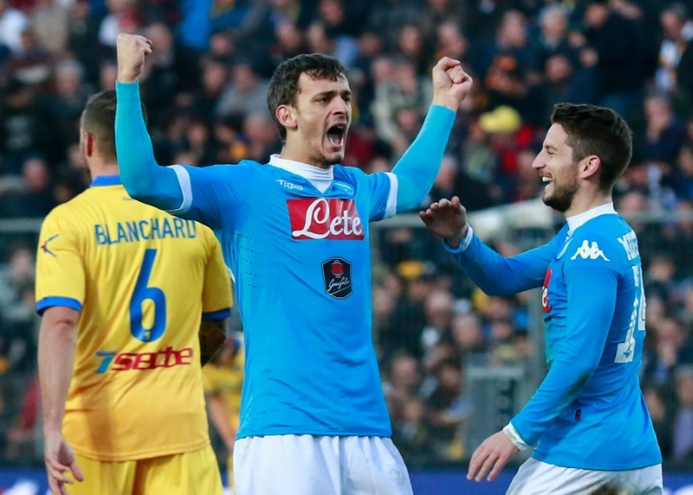 Napolis forward Manolo Gabbiadini celebrates after scoring during the Italian Serie A football match Frosinone Calcio vs SSC Napoli on January 10, 2016 at the Matusa Stadium in Frosinone