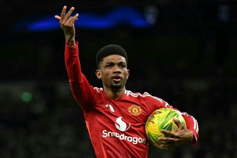 Diallo si lega allo United fino al 2030: "Voglio scrivere la storia"